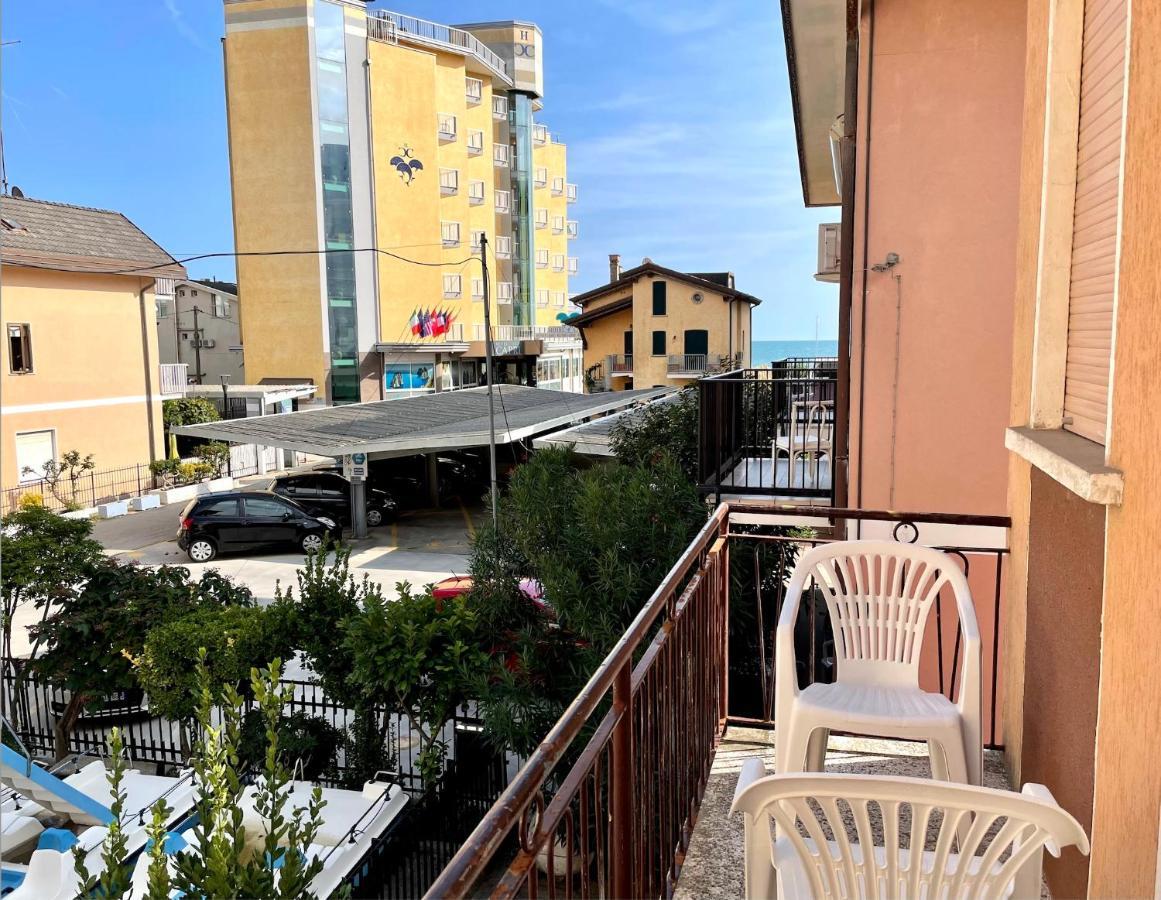 Appartamento Palma Carraro Immobiliare Jesolo - Family Apartments Zewnętrze zdjęcie